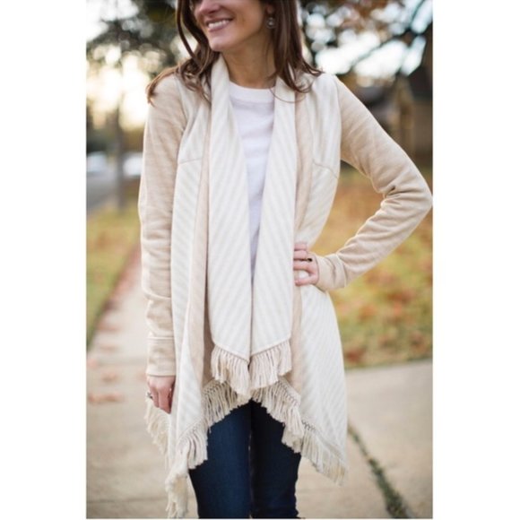Anthropologie Sweaters - Anthro Saturday Sunday Elise Fringe Open Sweater